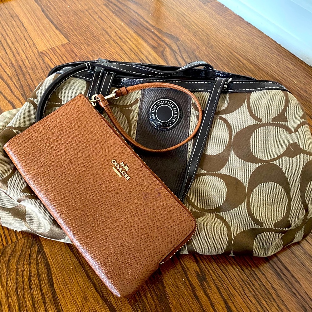 VINTAGE COACH BAG—STYLE WITH COACH